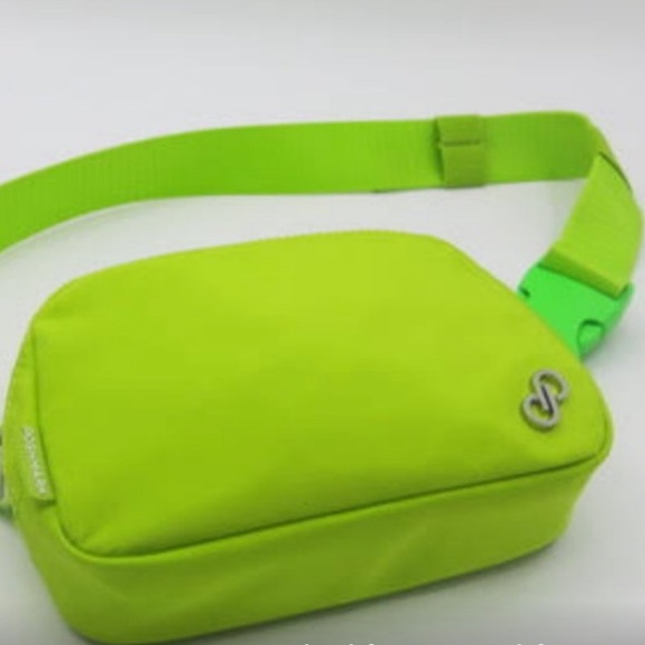 Copy- Belt Bag Unisex Fanny Pack Lime Green - PoshFest 2023 Exclusive NEW - Picture 1 of 5